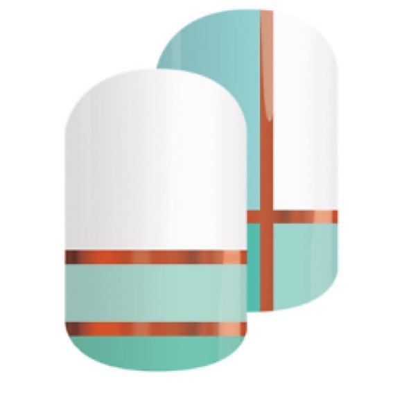 Jamberry Nail Wrap - Picture 2 of 2